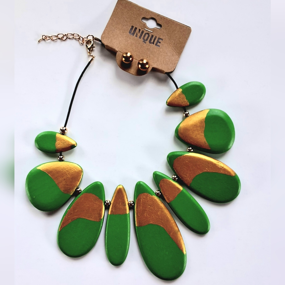 Handcrafted Green & Gold Boho Necklace & Matching Earrings